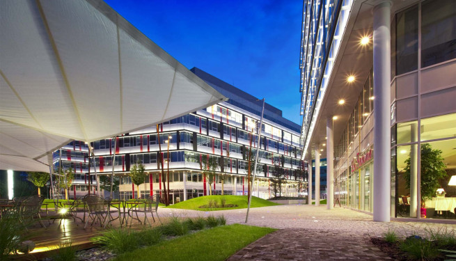 Apollo_Business_Center_II_0